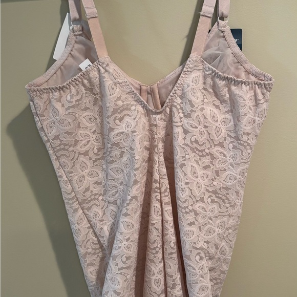 Bali Lace Shapewear in Soft Pink - Picture 8 of 8